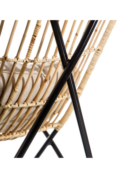 Fauteuil détente en rotin avec coussin