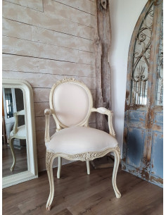 Fauteuil en acajou finition...