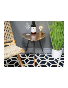 Table d'appoint avec...