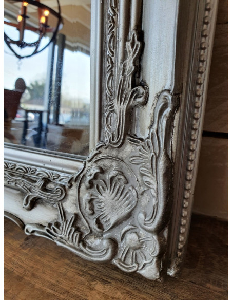 Miroir rectangulaire sculpté