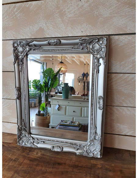 Miroir rectangulaire sculpté