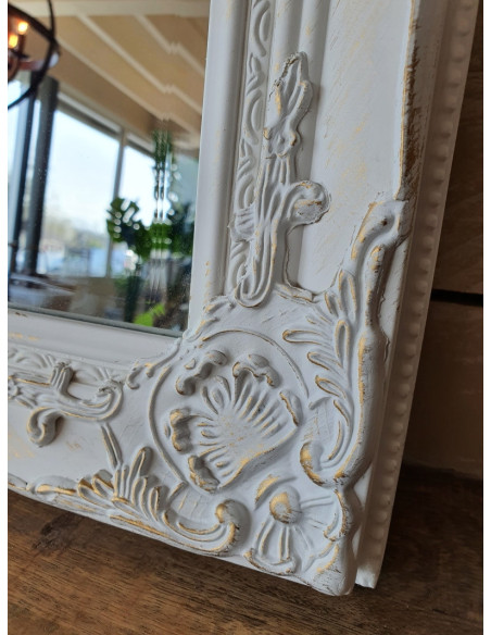 Miroir rectangulaire sculpté