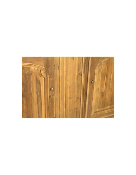 Buffet traditionnel en pin recyclé vieilli