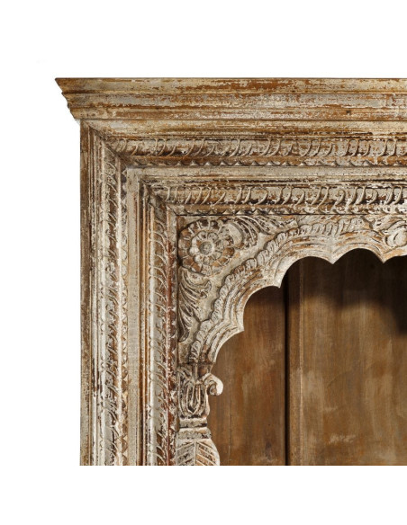 Bibliothèque sculptée avec patine antique