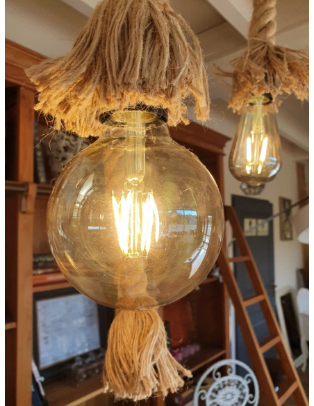 Lustre en bois et corde de chanvre