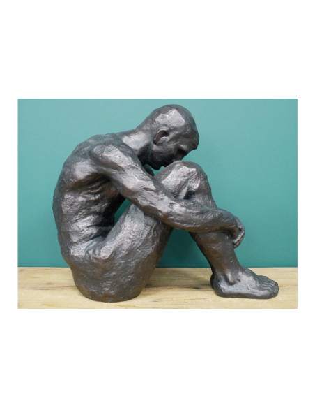Statue homme assis en résine 40 cm
