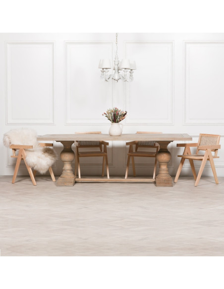 Chaise avec accoudoirs en teck massif et cannage