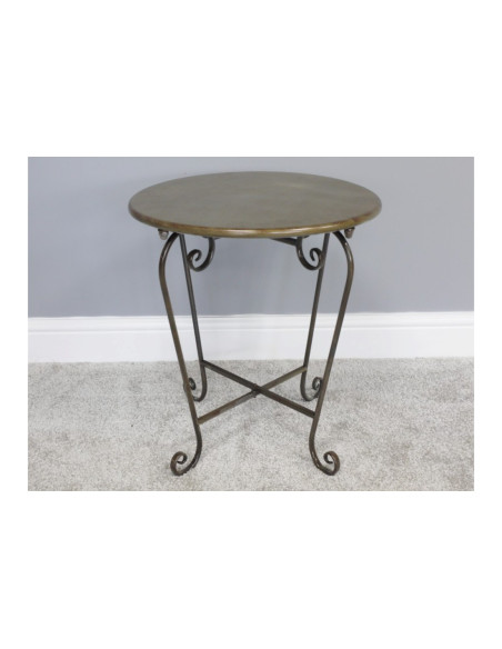 Petite table en métal patine vieillie