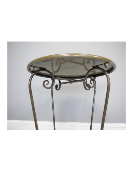 Petite table en métal patine vieillie