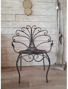Fauteuil en forme de... 2