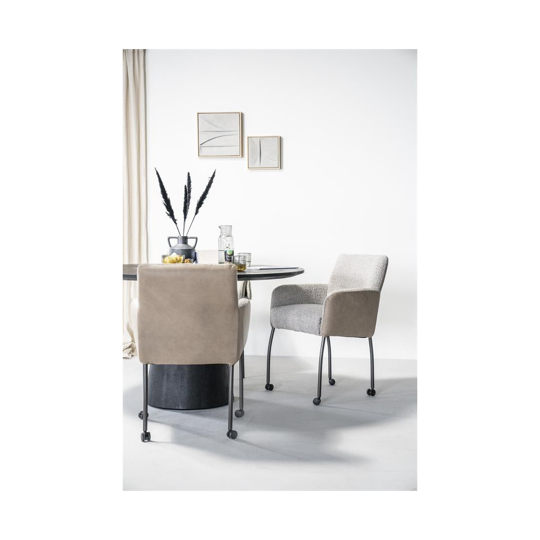 Table ronde de salle à manger moderne noire