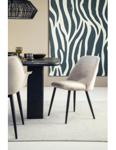 Chaise de repas confortable...