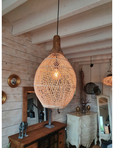 Suspension en rotin et bois forme ovale