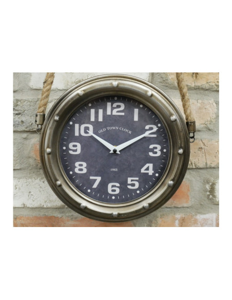 Horloge murale avec corde