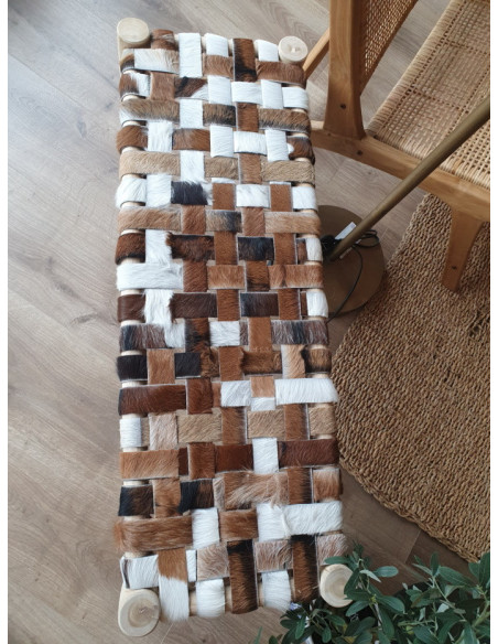 Banc en peau de chèvre et teck naturel