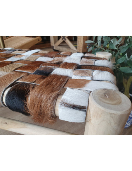 Banc en peau de chèvre et teck naturel