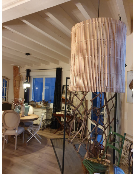 Grande suspension en bambou et rotin