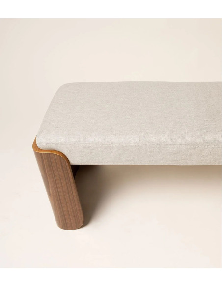 Banquette moderne en tissu rembourrée