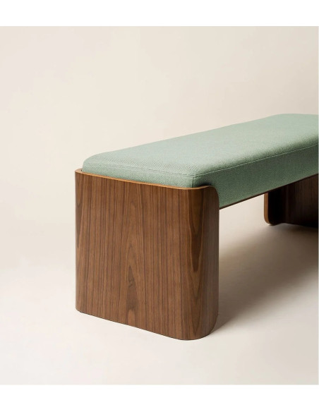 Banquette moderne en tissu rembourrée