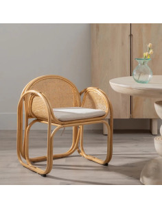 Fauteuil de repas en rotin...