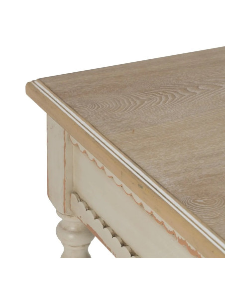 Table de cuisine carrée style charme