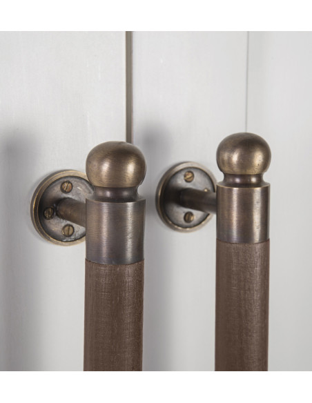 Armoire style asiatique avec tiroirs