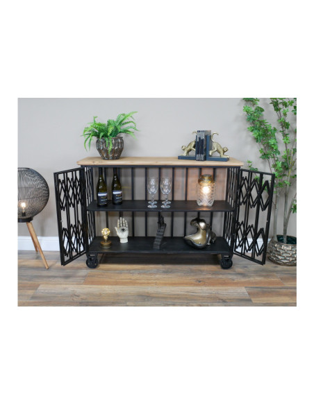 Meuble industriel grillagé sur roulettes