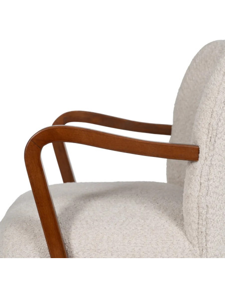 Fauteuil lounge en bois teinté d'hévéa et tissu bouclette