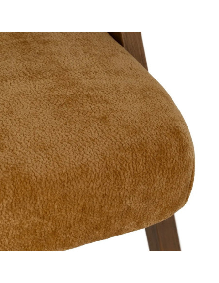Fauteuil en bois et tissu effet mouton