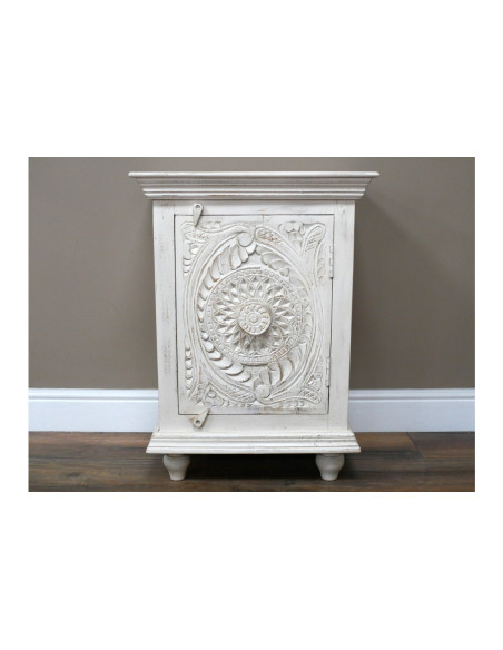 Chevet bois massif avec porte sculptée