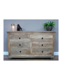 Commode en bois massif aux...