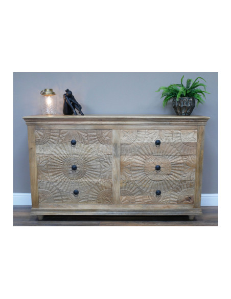 Commode en bois massif aux 6 tiroirs sculptés