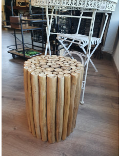 Petit table d'appoint en...