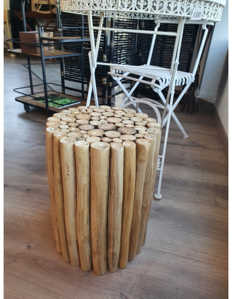 Petit table d'appoint en rondins de teck
