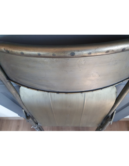 Chaise pliante en métal brossé de style Indus