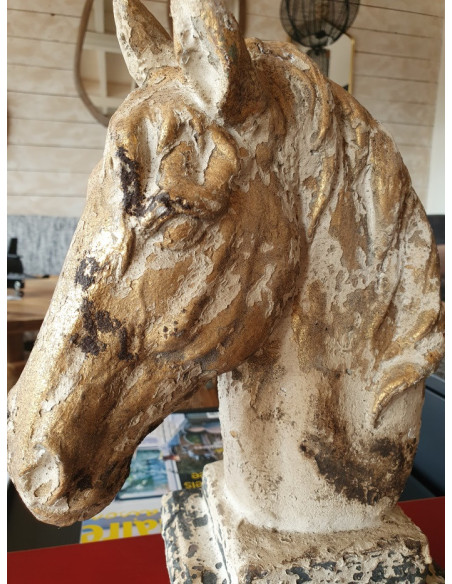 Statue tête de cheval patine antique