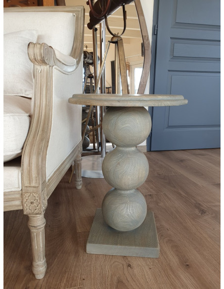 Table d'appoint pied rond en manguier patiné