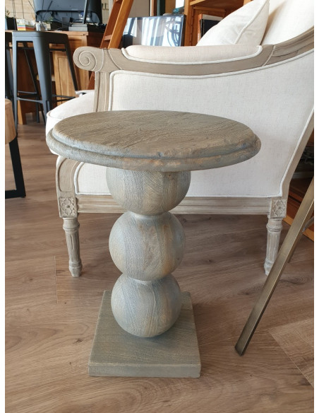 Table d'appoint pied rond en manguier patiné