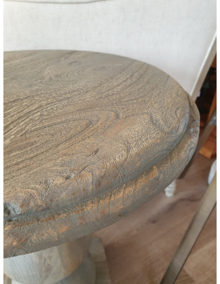 Table d'appoint pied rond en manguier patiné