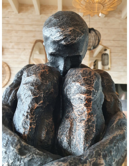 Statue homme assis en résine 40 cm