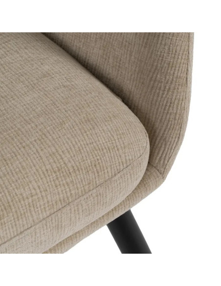 Fauteuil en tissu beige et pieds métal