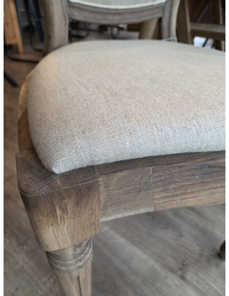 Chaise en chêne massif aspect lavé