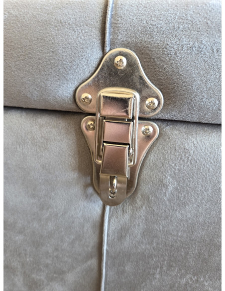 Banc coffre sur pieds métalliques