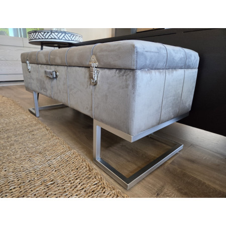 Banc coffre sur pieds métalliques Banc coffre sur pieds métalliques