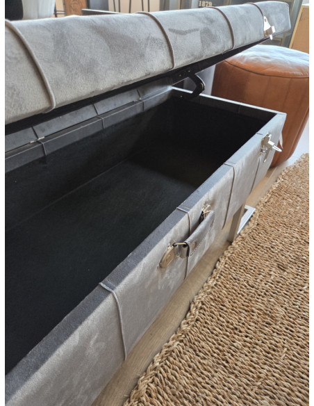 Banc coffre sur pieds métalliques