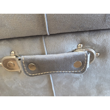 Banc coffre sur pieds métalliques Banc coffre sur pieds métalliques