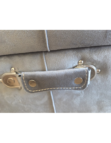 Banc coffre sur pieds métalliques