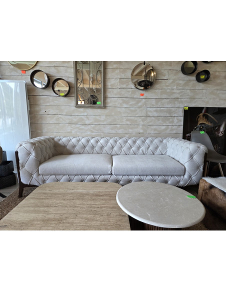 Canapé beige 3 places capitonné 235 cm
