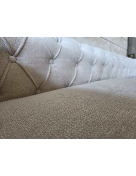 Canapé beige 3 places capitonné 235 cm