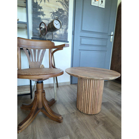 Table de salon en acacia avec pied... Table de salon en acacia avec pied...